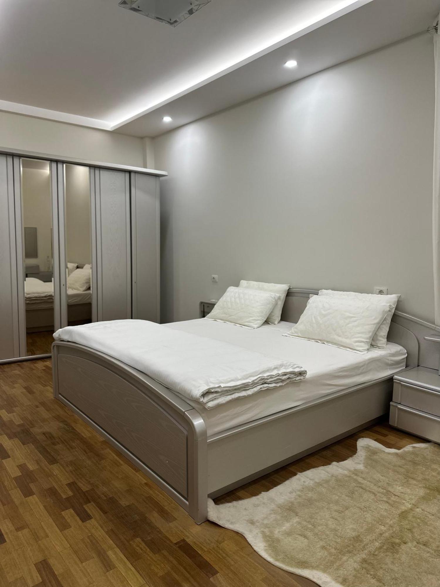 Dry Lake Apartment تيرانا المظهر الخارجي الصورة
