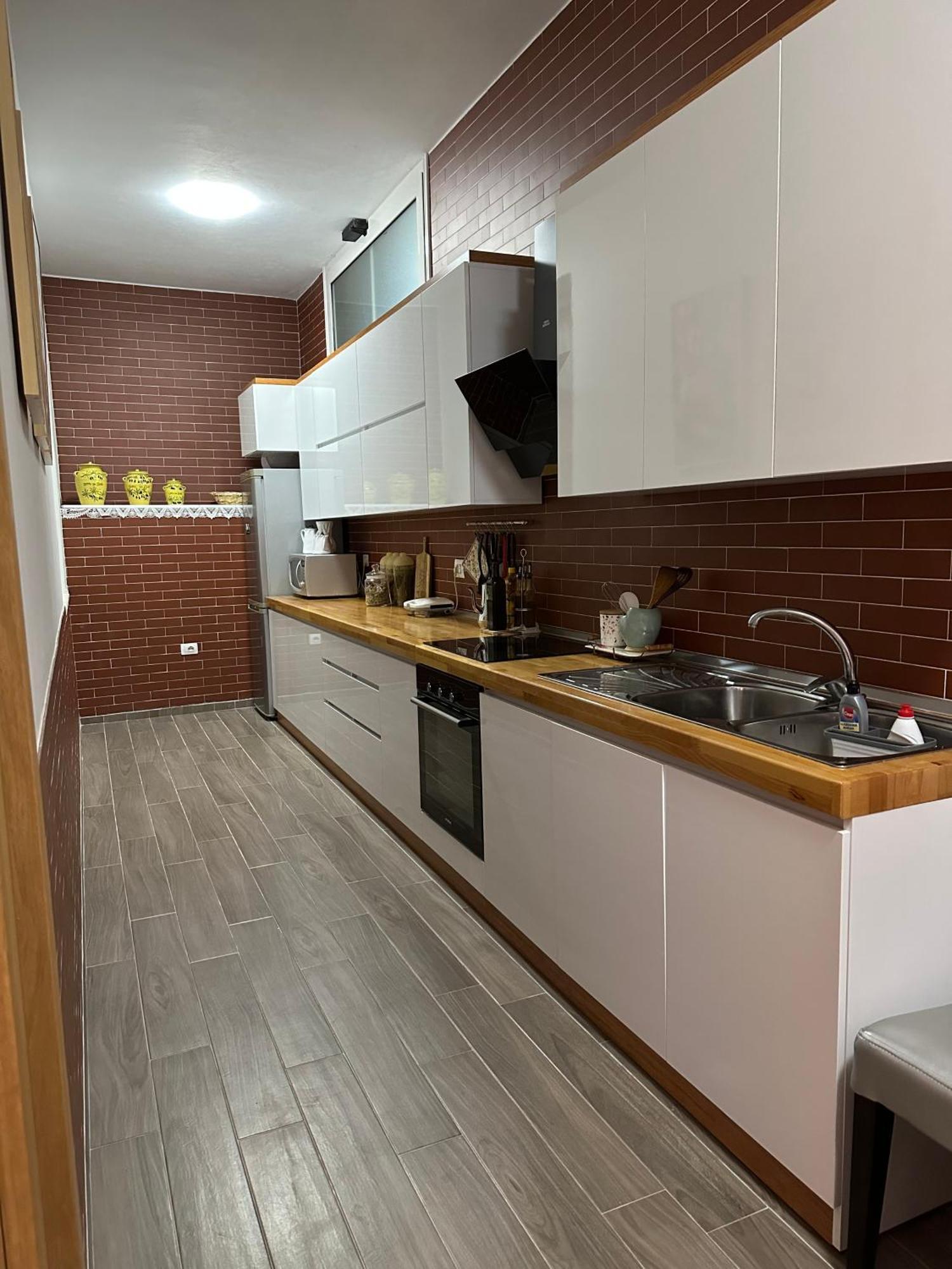 Dry Lake Apartment تيرانا المظهر الخارجي الصورة